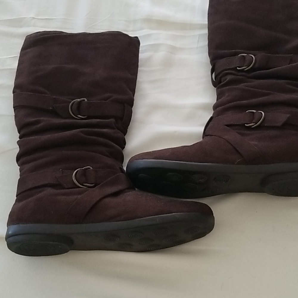 Flat Boots